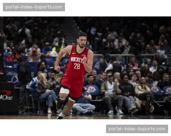 火箭防守效率三月大幅下滑 申京护框能力不足成战术短板