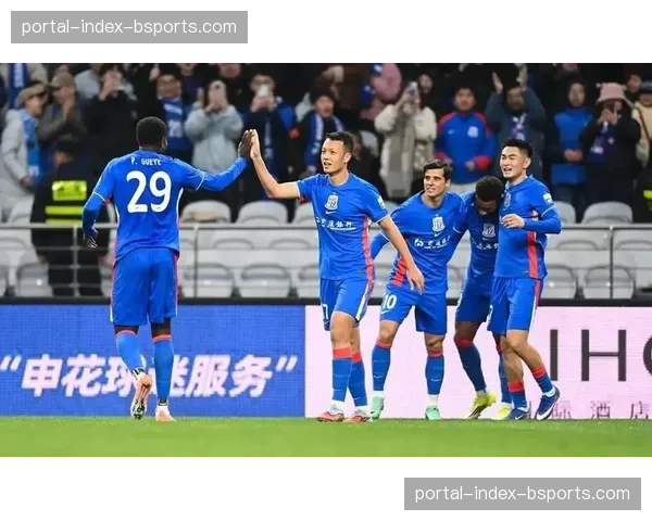 上海申花马纳法右路传中精准 边路进攻套路丰富